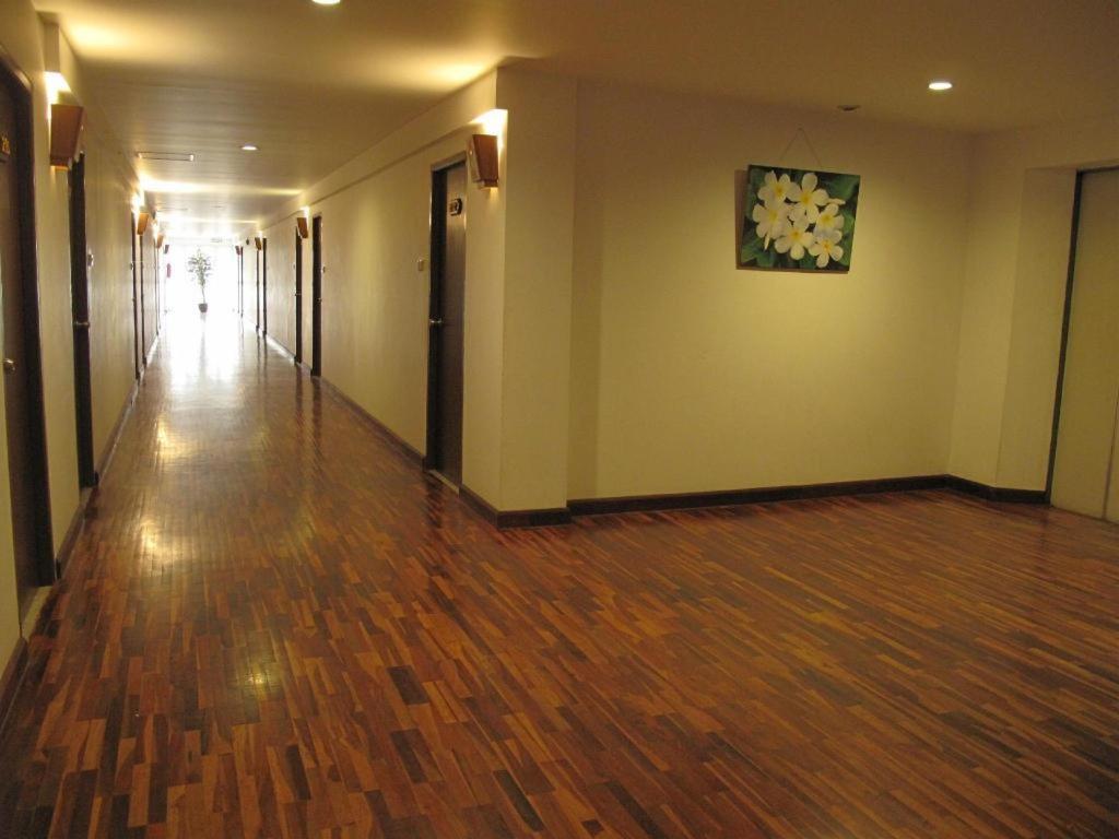 Dusit Hotel Sakon Nakhon Exteriör bild