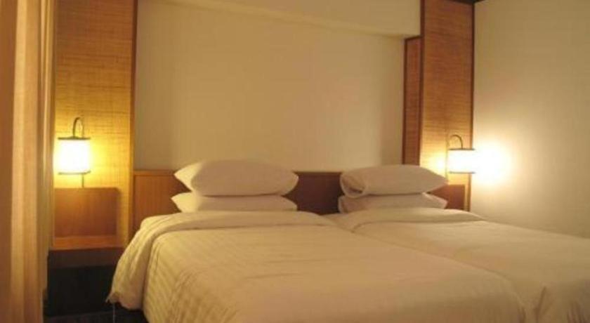 Dusit Hotel Sakon Nakhon Exteriör bild