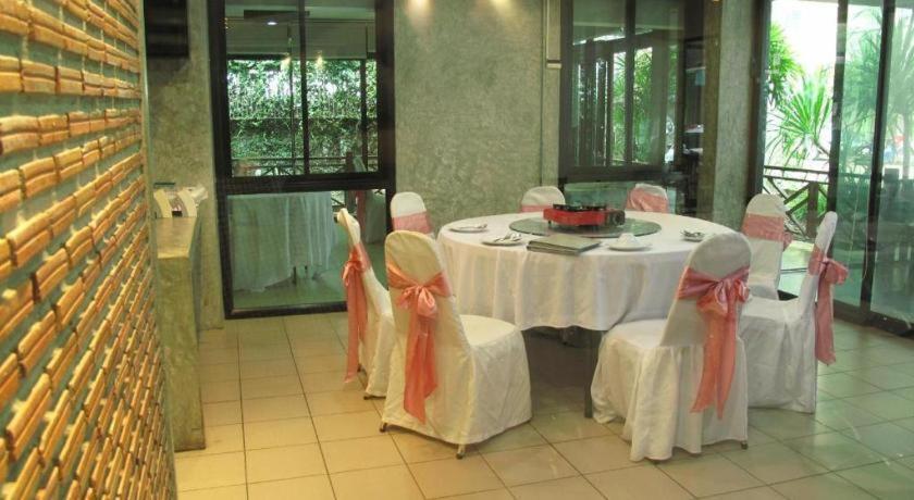 Dusit Hotel Sakon Nakhon Exteriör bild